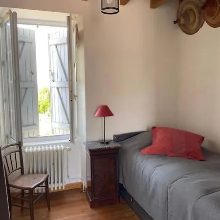 Hébergement de vacances La Belle Etape Grand Familial, 10min Du Puy Dufou *