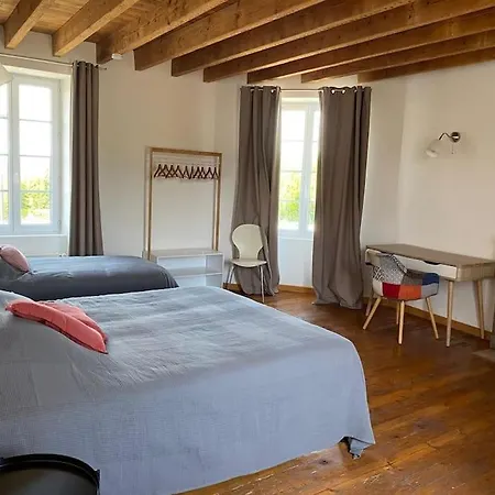 Hébergement de vacances La Belle Etape Grand Familial, 10min Du Puy Dufou Saint-Mars-la-Réorthe