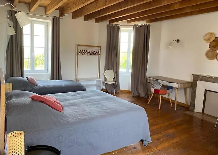 Casa de Férias La Belle Etape Grand Familial, 10min Du Puy Dufou Saint-Mars-la-Reorthe